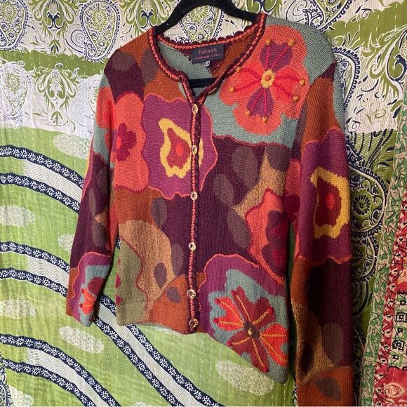 NWOT Tabask Maroon/ Multicolored Floral Alpaca Sweater Size Small - Picture 8 of 16